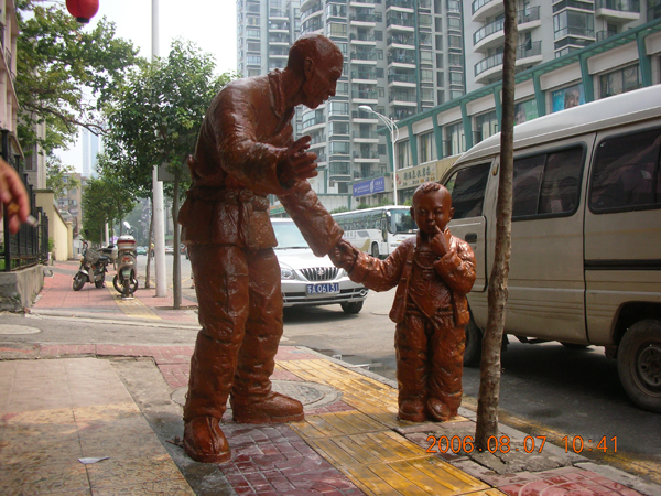 南京山西路雕塑